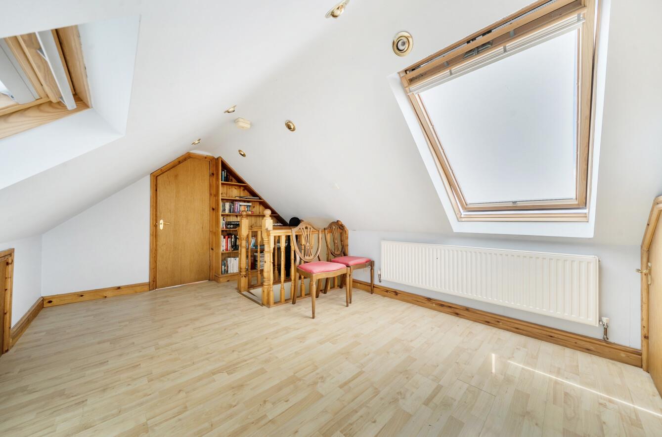 Ffordd Taliesin, Killay, Swansea, SA2 7DF